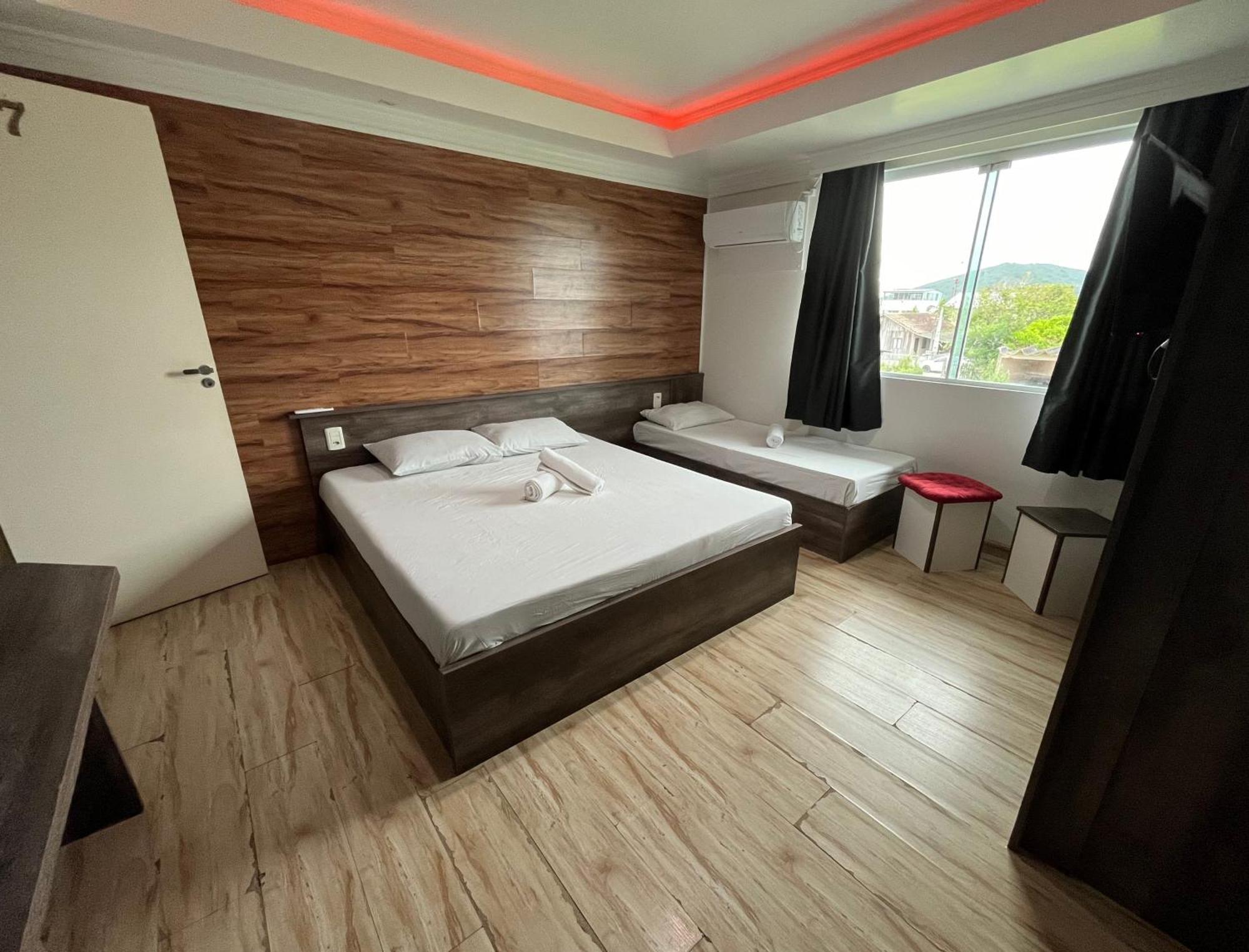 Savanna Suites - Beto Carrero Penha  Luaran gambar